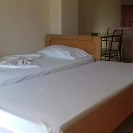 Piccadilly Aparthotel 3*