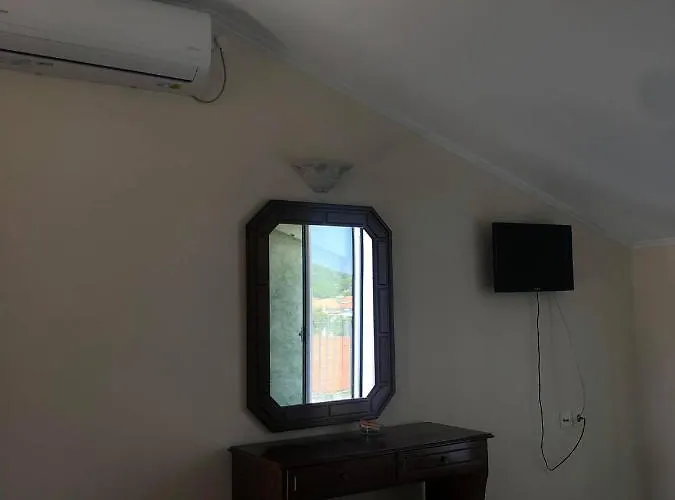 Piccadilly 4* Аликес